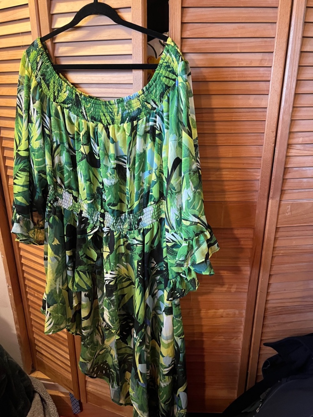 Green Tropical Leaf Off-Shoulder Maxi Dress